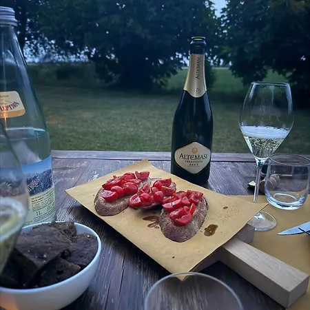 Agriturismo Cipolli e Podò Corte Carlini-3